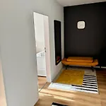 아파트 Olive Mit Balkonen & Elektrogrill, 24h Self-check-in, Free Parking, Netflix & Wifi, Lage, Naehe Kem Kliniken *