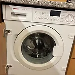Διαμέρισμα Olive Mit Balkonen & Elektrogrill, 24h Self-check-in, Free Parking, Netflix & Wifi, Lage, Naehe Kem Kliniken