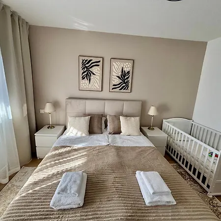 Olive Mit Balkonen & Elektrogrill, 24h Self-check-in, Free Parking, Netflix & Wifi, Lage, Naehe Kem Kliniken * Essen